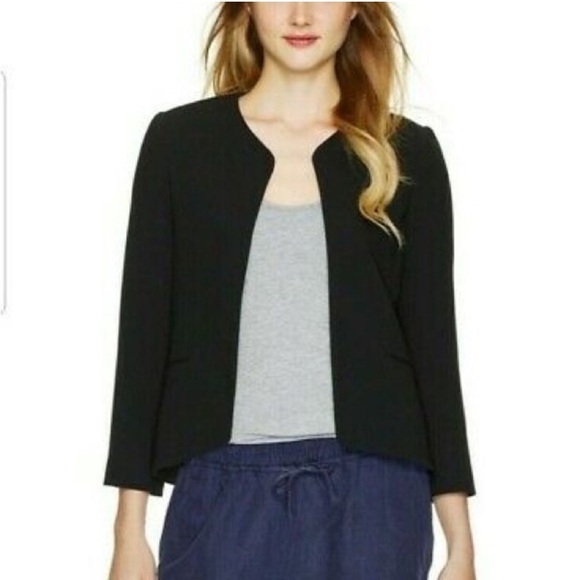 WILFRED | Aritzia Equis Cropped Open-Front Crepe Black Blazer Jacket (Size 6) - Picture 3 of 8